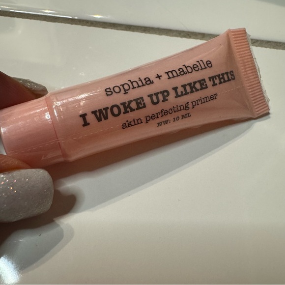 NWT SOPHIA + MABELLE
I Woke Up Like This - Skin primer - Picture 4 of 5